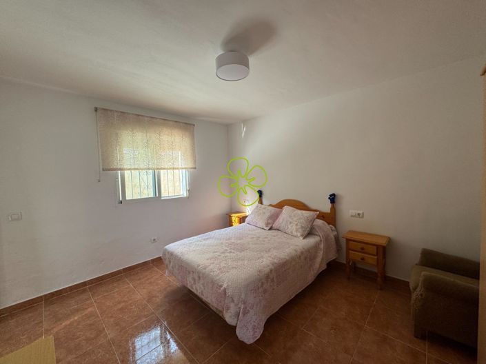 Image No.19-5 Bed Country House for sale