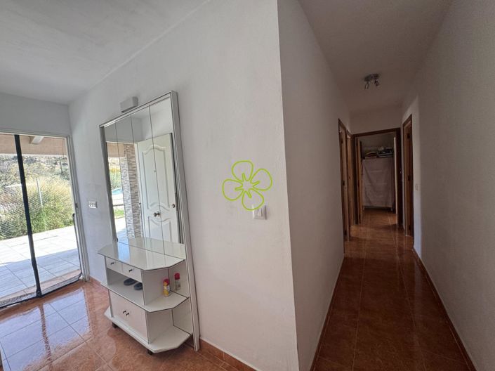 Image No.22-5 Bed Country House for sale