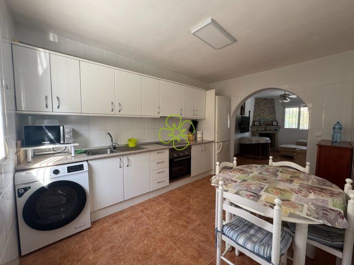 Image No.7-5 Bed Country House for sale