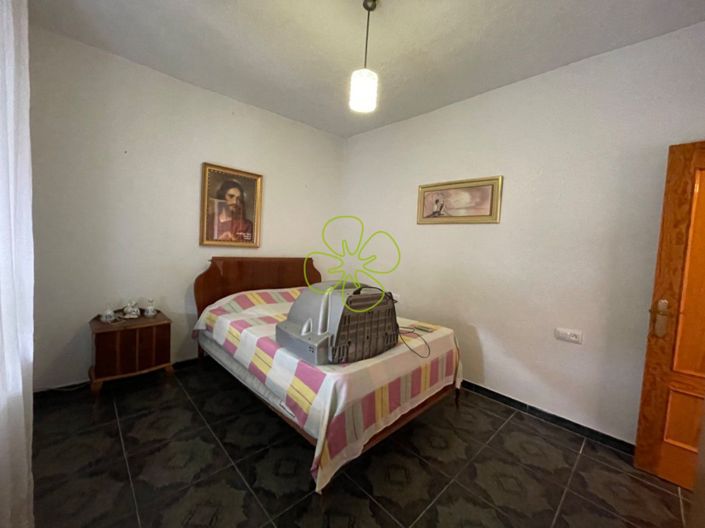 Image No.10-4 Bed Village House for sale