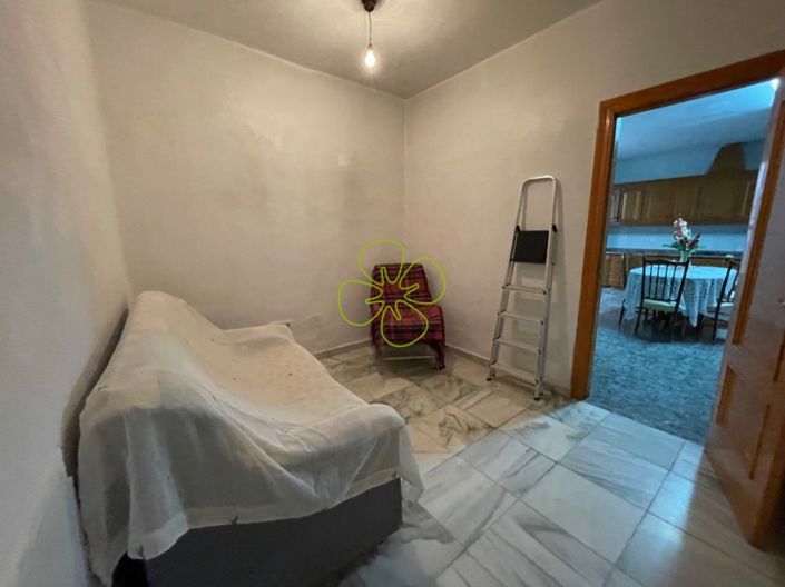 Image No.13-4 Bed Village House for sale