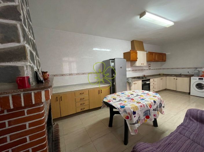 Image No.17-4 Bed Village House for sale