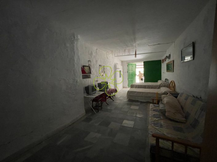 Image No.21-4 Bed Village House for sale