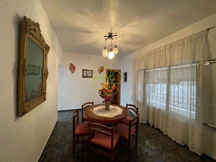 Image No.8-4 Bed Village House for sale