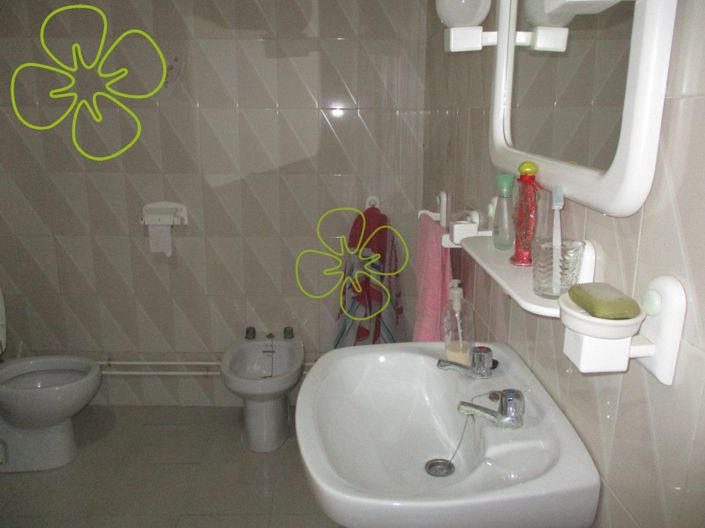 Image No.12-2 Bed Country House for sale