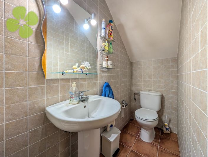 Image No.17-3 Bed Village House for sale