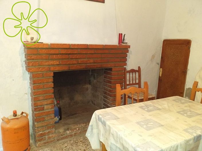 Image No.18-4 Bed Country House for sale