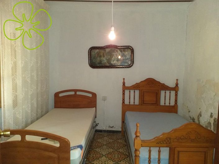 Image No.6-4 Bed Country House for sale