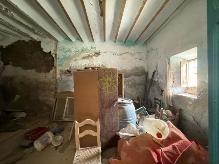 Image No.8-2 Bed Country House for sale