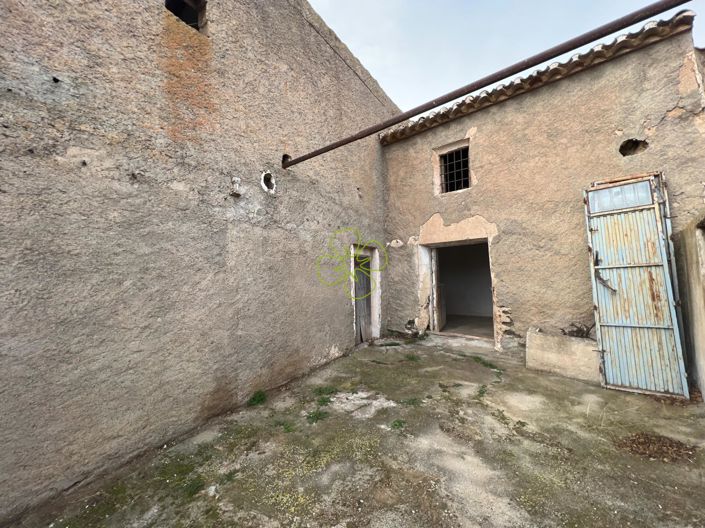 Image No.2-4 Bed Country House for sale