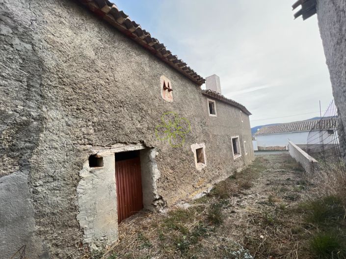 Image No.25-4 Bed Country House for sale