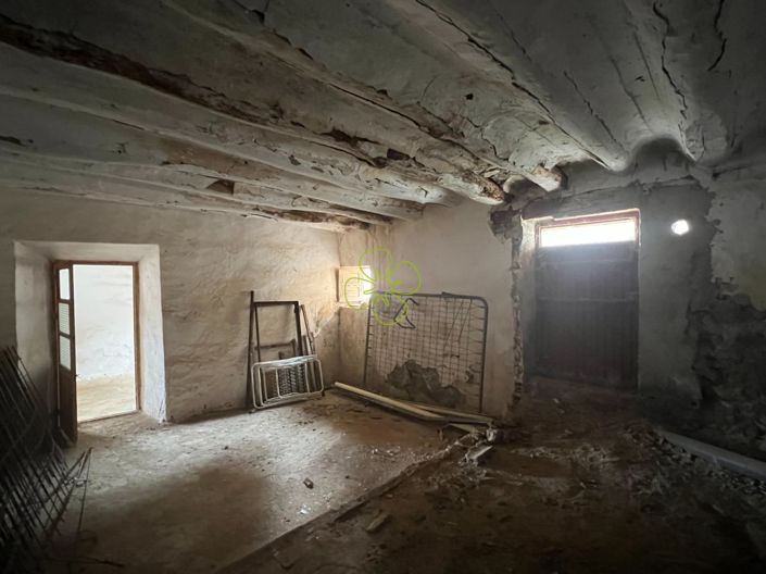 Image No.7-4 Bed Country House for sale