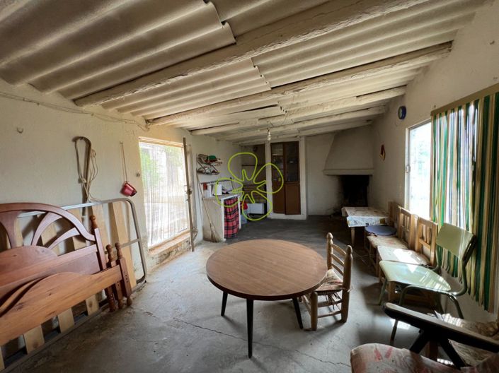 Image No.19-3 Bed Country House for sale