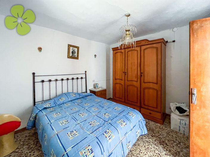 Image No.5-Maison de campagne de 3 chambres à vendre à Oria