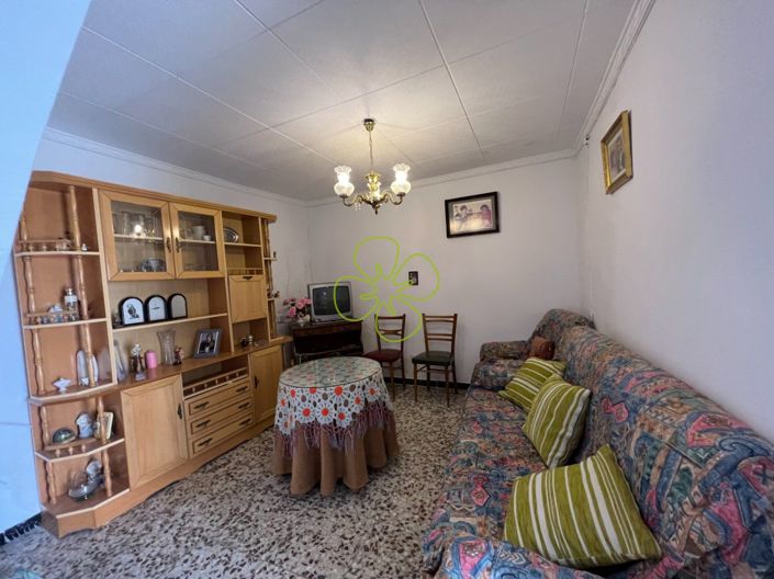 Image No.8-3 Bed Country House for sale