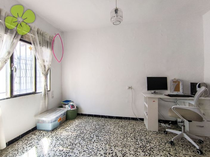 Image No.16-4 Bed Village House for sale