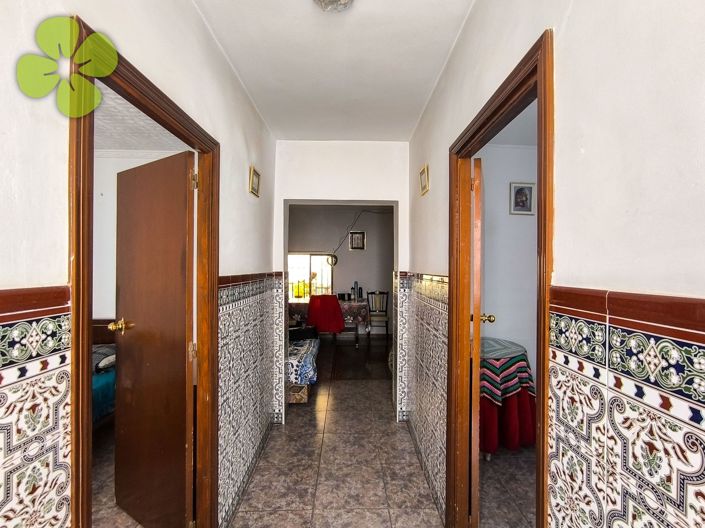 Image No.2-4 Bed Village House for sale