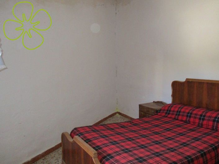 Image No.13-3 Bed Country House for sale