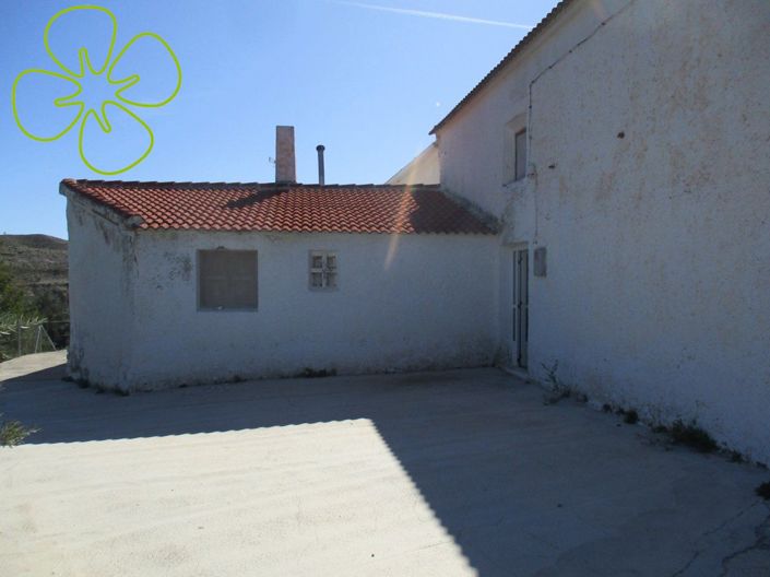 Image No.23-3 Bed Country House for sale