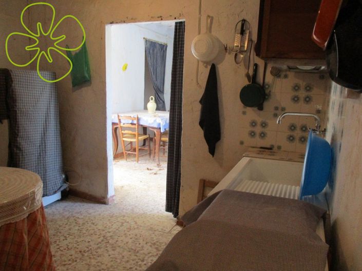 Image No.6-3 Bed Country House for sale