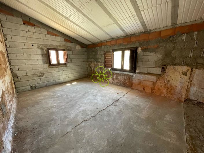 Image No.21-4 Bed Country House for sale