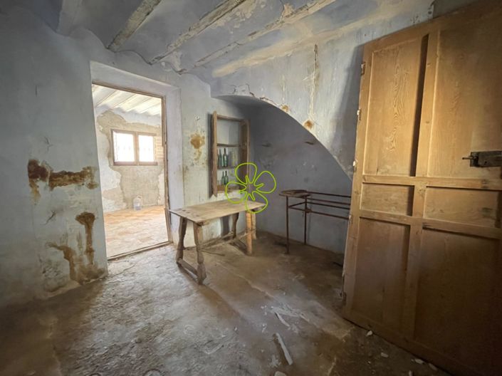 Image No.8-4 Bed Country House for sale