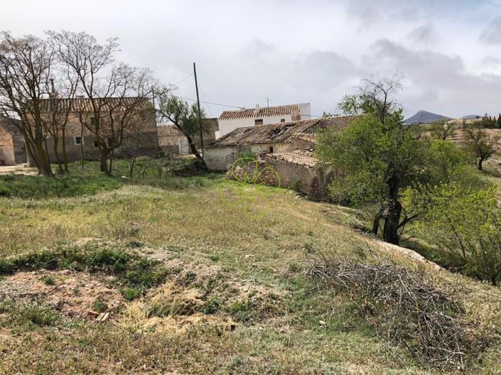 Image No.11-2 Bed Country House for sale