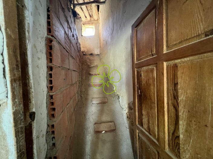 Image No.11-4 Bed Country House for sale