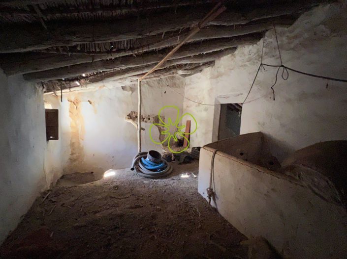 Image No.15-4 Bed Country House for sale