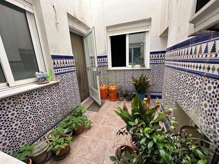 Image No.6-6 Bed Village House for sale