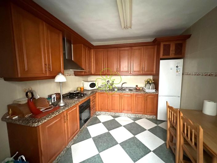 Image No.9-6 Bed Village House for sale