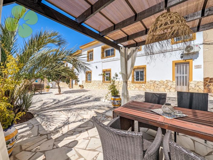 Image No.17-8 Bed Country House for sale