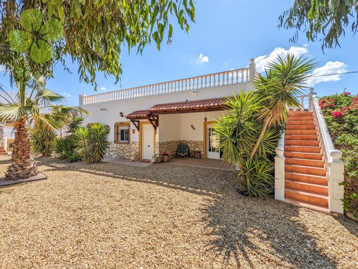 Image No.4-8 Bed Country House for sale