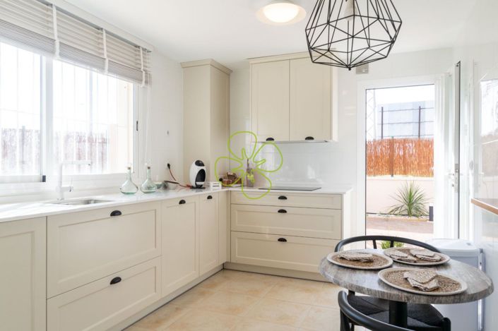 Image No.8-4 Bed Villa for sale