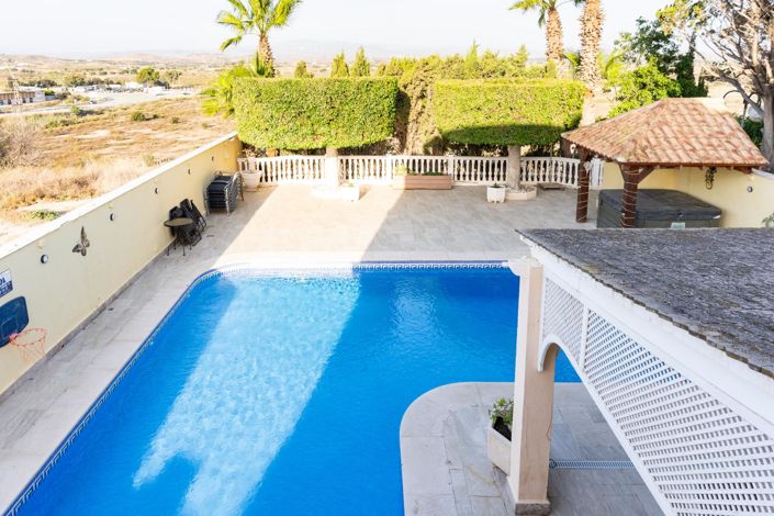 Image No.25-5 Bed Villa for sale