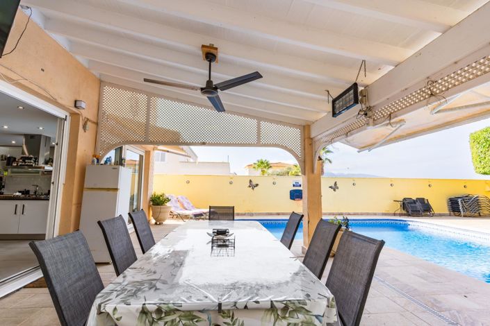 Image No.28-5 Bed Villa for sale