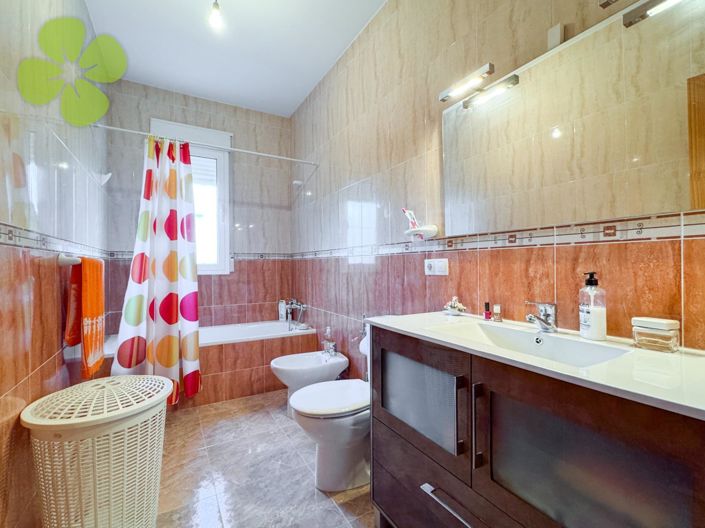 Image No.13-4 Bed Villa for sale