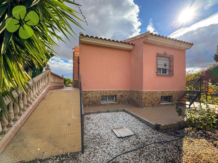 Image No.23-4 Bed Villa for sale