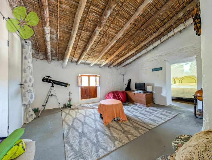 Image No.17-8 Bed Country House for sale