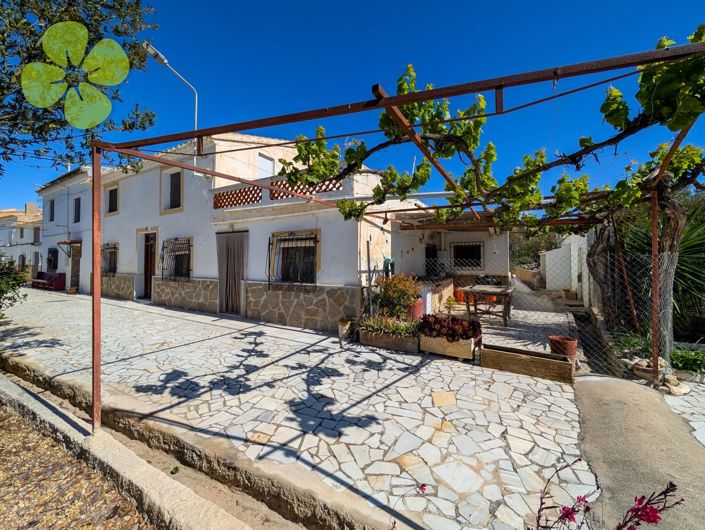 Image No.2-8 Bed Country House for sale