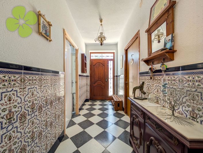 Image No.3-8 Bed Country House for sale