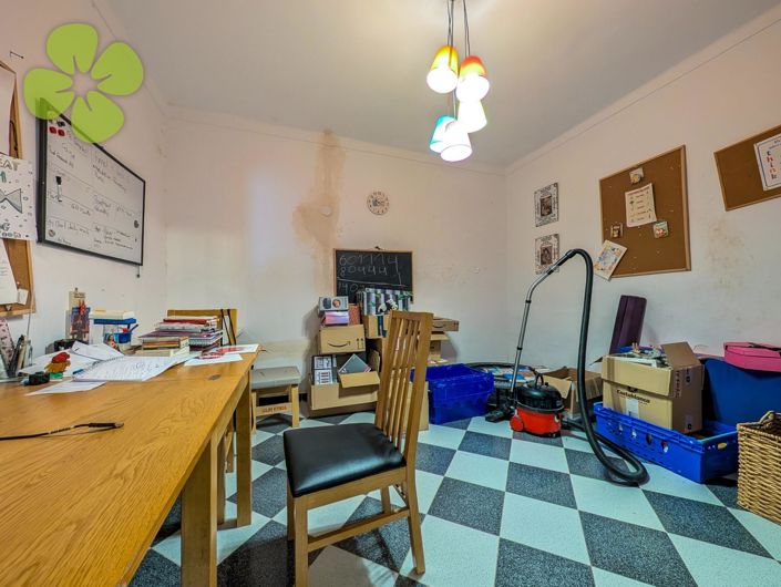 Image No.8-8 Bed Country House for sale