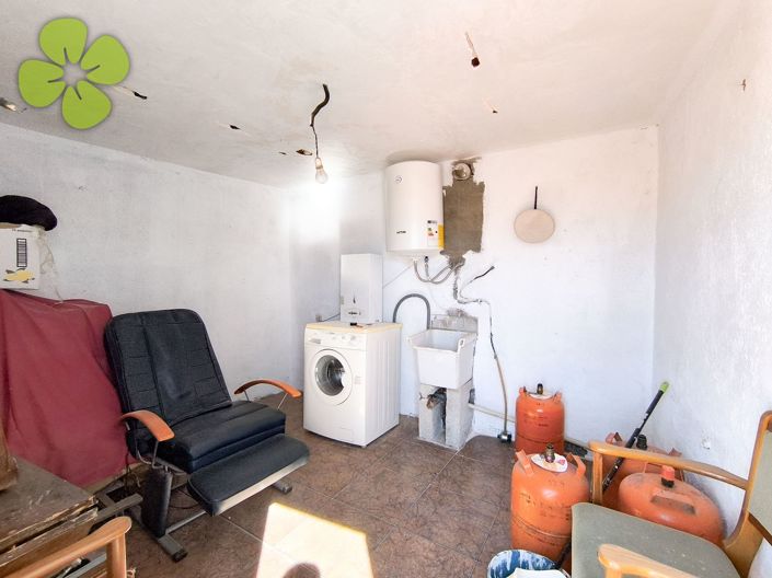 Image No.23-4 Bed Townhouse for sale