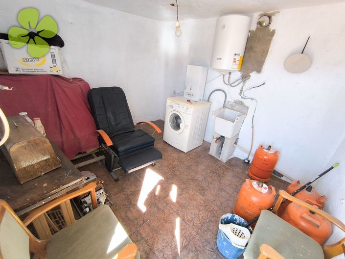 Image No.24-4 Bed Townhouse for sale