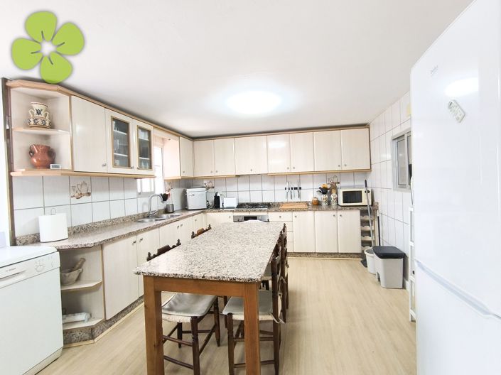 Image No.11-6 Bed Villa for sale