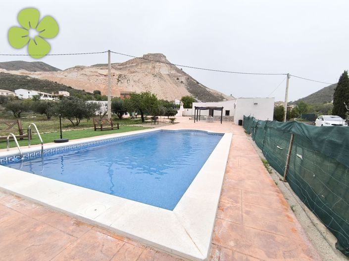 Image No.17-6 Bed Villa for sale