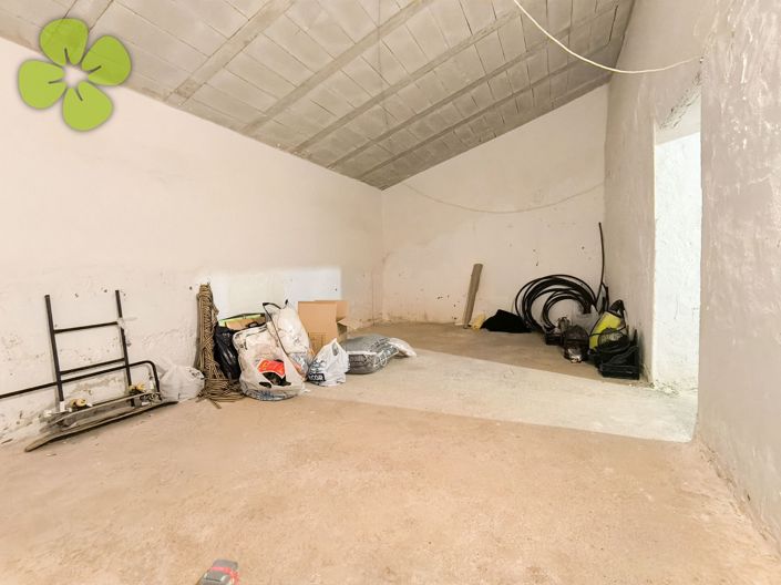 Image No.19-4 Bed Country House for sale