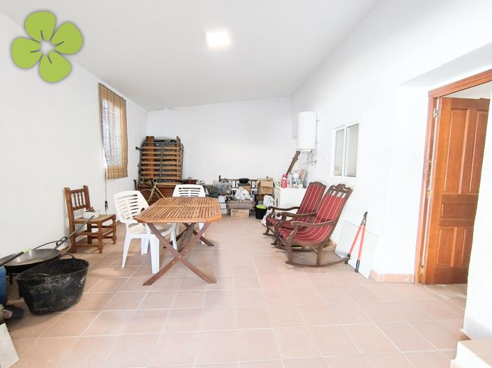 Image No.21-4 Bed Country House for sale