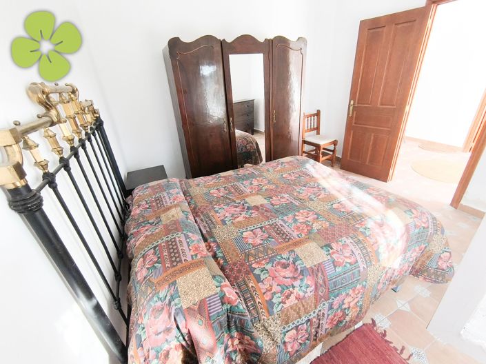 Image No.6-4 Bed Country House for sale