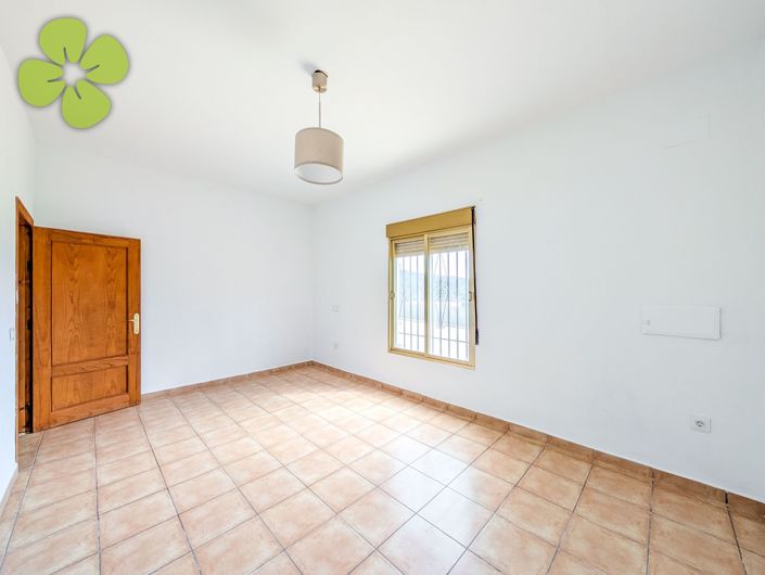 Image No.21-4 Bed Villa for sale